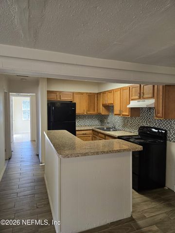 1268 PEACEFIELD Drive, Jacksonville, FL 32205