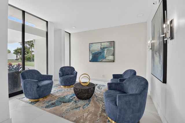 1761 SE Bridgewood Drive, Boca Raton, FL 33434