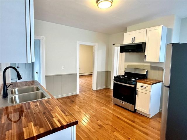 199 Pawtucket Avenue, Pawtucket, RI 02860