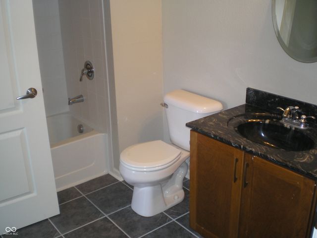 12913 Tradd Street 2B, Carmel, IN 46032