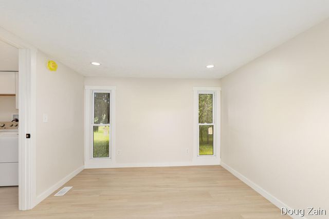 1595 N County Line Road, Belvidere Twp, MI 48886