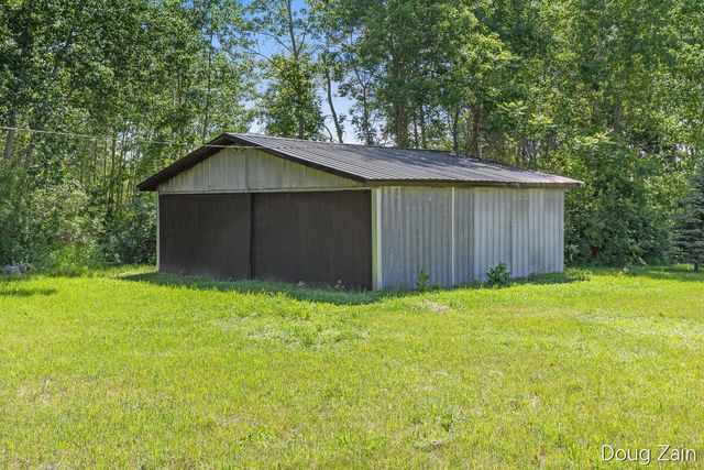 1595 N County Line Road, Belvidere Twp, MI 48886