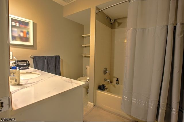 304 Trinity Ct 11, West Windsor Twp., NJ 08540