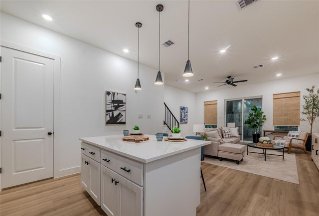 1911 Dewalt Street, Houston, TX 77091