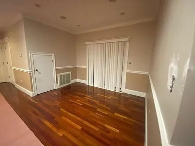 4619 Washington St 1, Boston, MA 02131