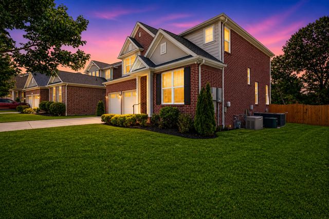 5022 Winslow Dr, Mount Juliet, TN 37122