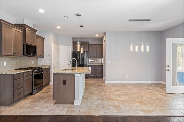 5022 Winslow Dr, Mount Juliet, TN 37122