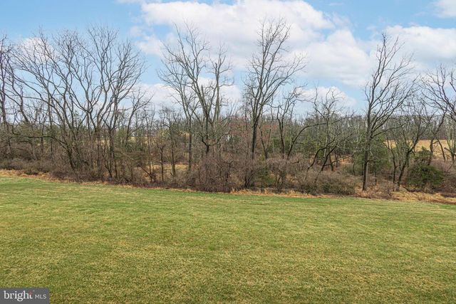 1114 WEBB DR, Perkasie, PA 18944