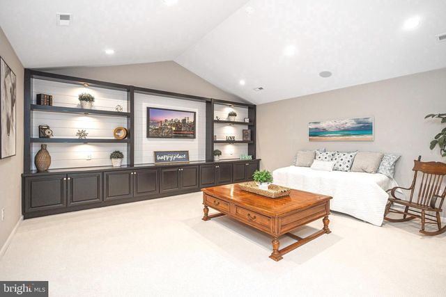 1114 WEBB DR, Perkasie, PA 18944