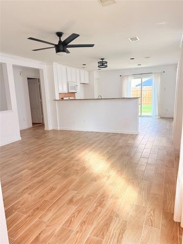 2918 Beacon Grove Street, Spring, TX 77389