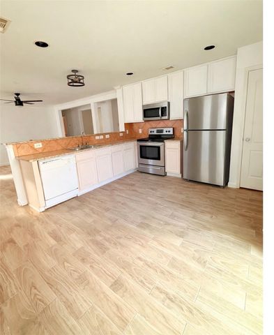 2918 Beacon Grove Street, Spring, TX 77389