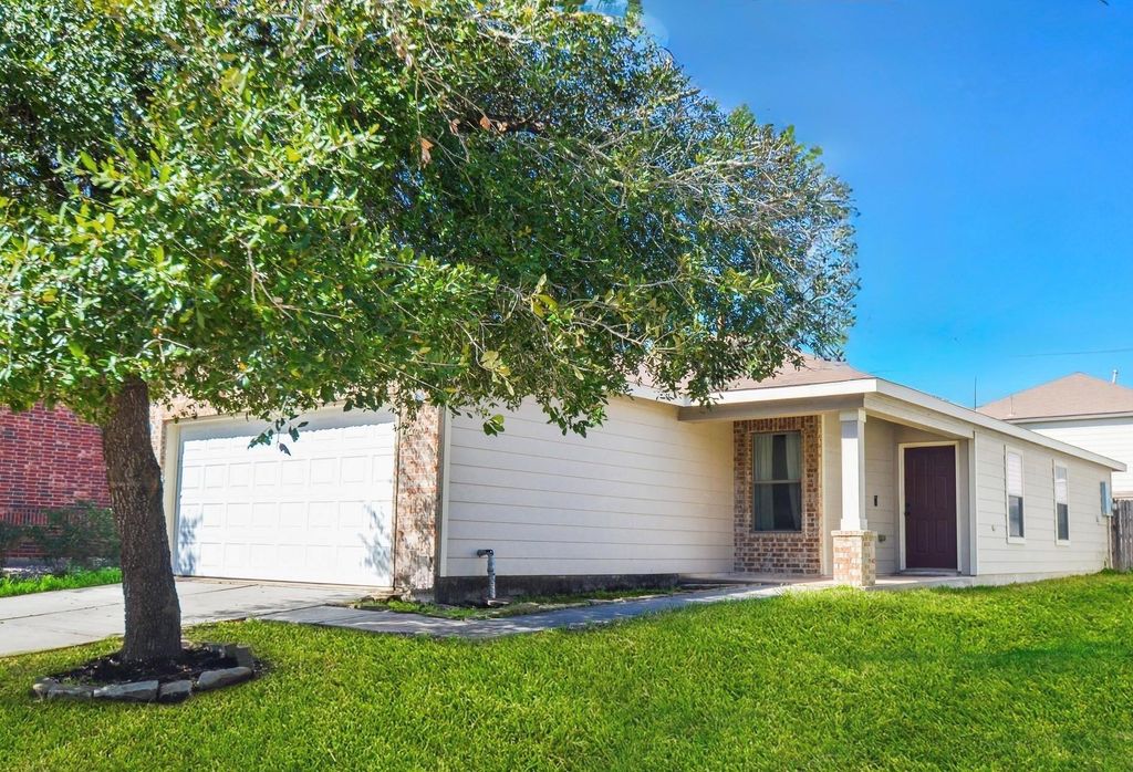 2918 Beacon Grove Street, Spring, TX 77389