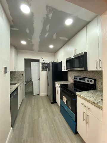 556 NW 114th Avenue 203, Sweetwater, FL 33172