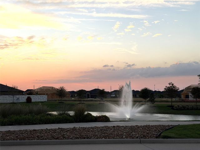 8015 Prospect Drive, Fulshear, TX 77441