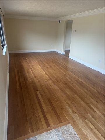 2867 Hastings Dr, Lower Burrell, PA 15068