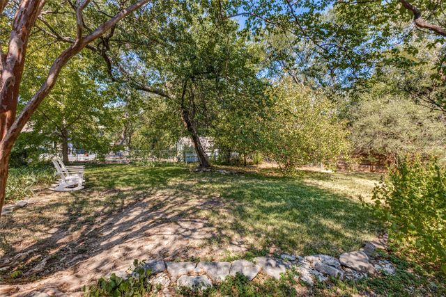 605 S Ravinia Drive, Dallas, TX 75211