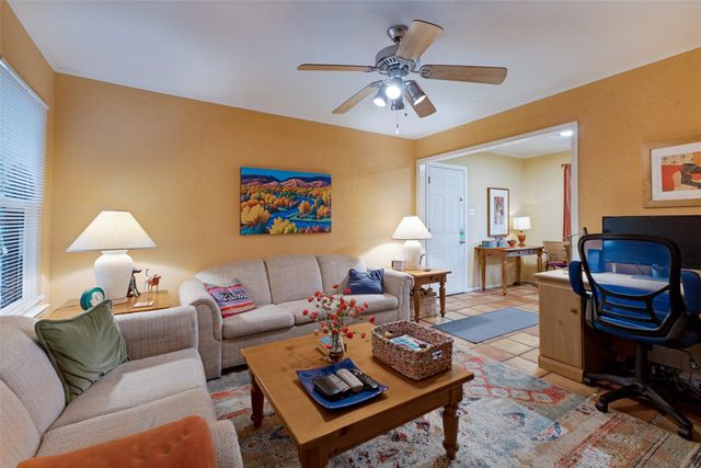 605 S Ravinia Drive, Dallas, TX 75211