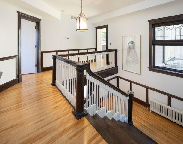 2700 W Lake Of The Isles Parkway, Minneapolis, MN 55416