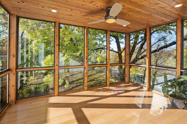 2700 W Lake Of The Isles Parkway, Minneapolis, MN 55416