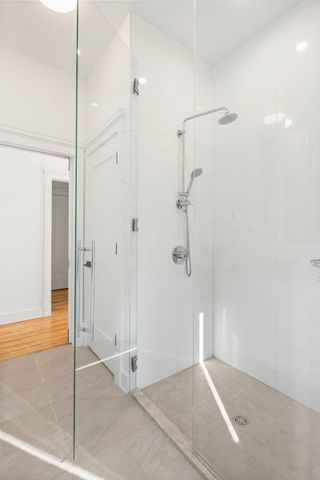 2700 W Lake Of The Isles Parkway, Minneapolis, MN 55416