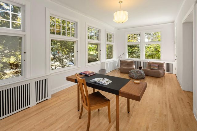 2700 W Lake Of The Isles Parkway, Minneapolis, MN 55416