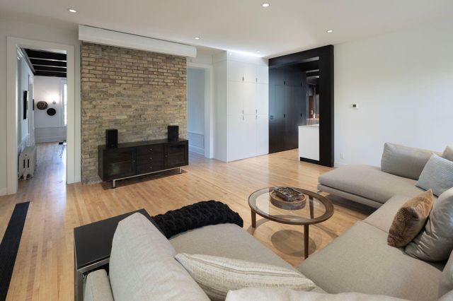 2700 W Lake Of The Isles Parkway, Minneapolis, MN 55416