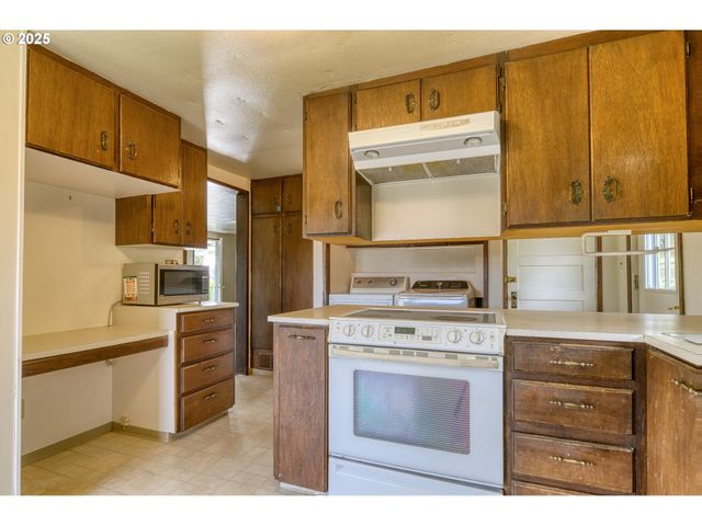 32650 OESTER Rd, Warren, OR 97053