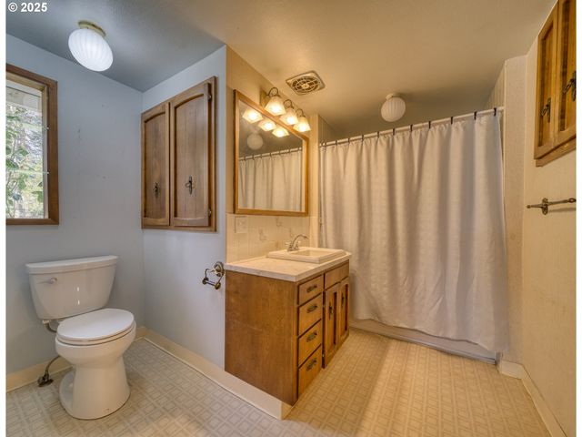 32650 OESTER Rd, Warren, OR 97053