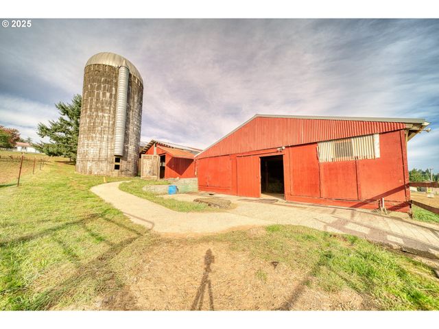 32650 OESTER Rd, Warren, OR 97053