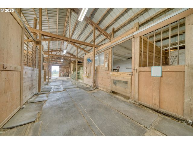 32650 OESTER Rd, Warren, OR 97053