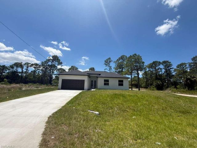 908 Winters ST E, Lehigh Acres, FL 33974