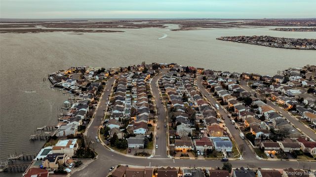 2686 Frances Street, Bellmore, NY 11710