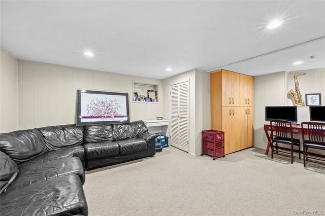 2686 Frances Street, Bellmore, NY 11710