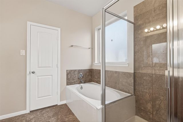 3111 Cambridge Falls Drive, Fresno, TX 77545