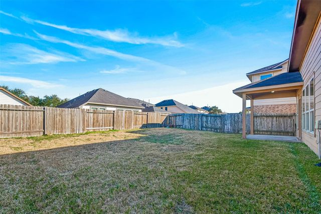 3111 Cambridge Falls Drive, Fresno, TX 77545