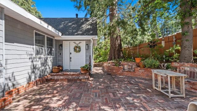 5998 Pine Avenue, Angelus Oaks, CA 92305