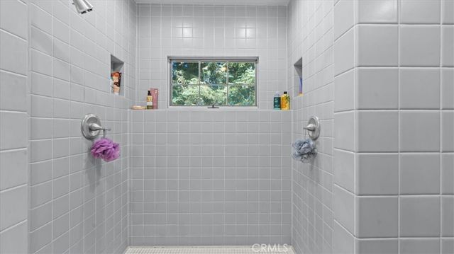 5998 Pine Avenue, Angelus Oaks, CA 92305