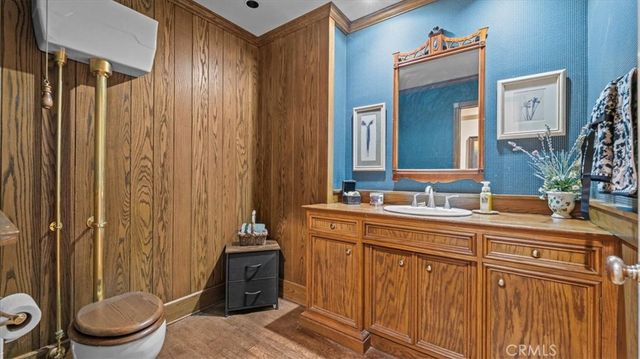 5998 Pine Avenue, Angelus Oaks, CA 92305