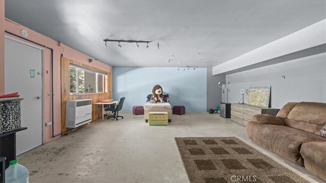 5998 Pine Avenue, Angelus Oaks, CA 92305