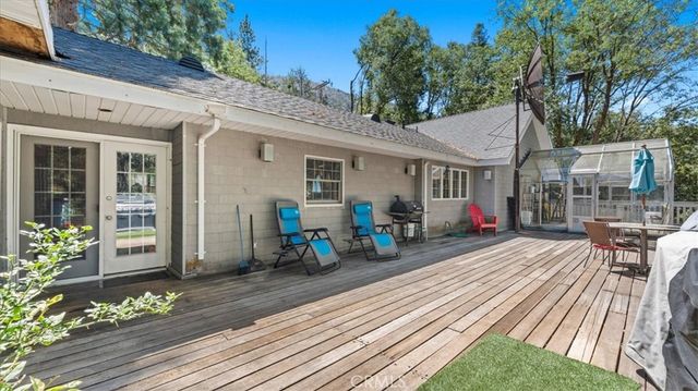 5998 Pine Avenue, Angelus Oaks, CA 92305