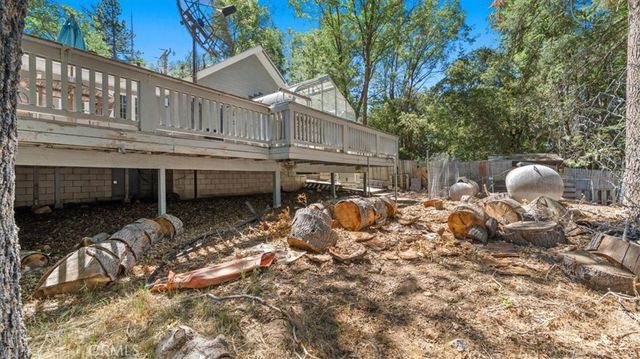 5998 Pine Avenue, Angelus Oaks, CA 92305