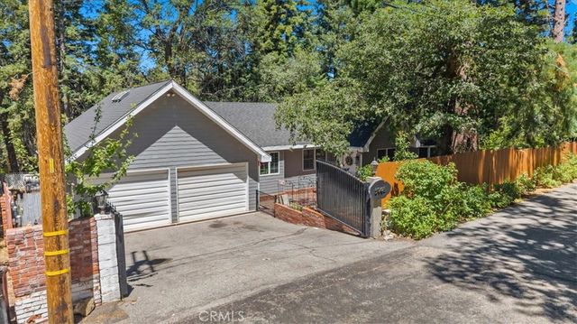5998 Pine Avenue, Angelus Oaks, CA 92305