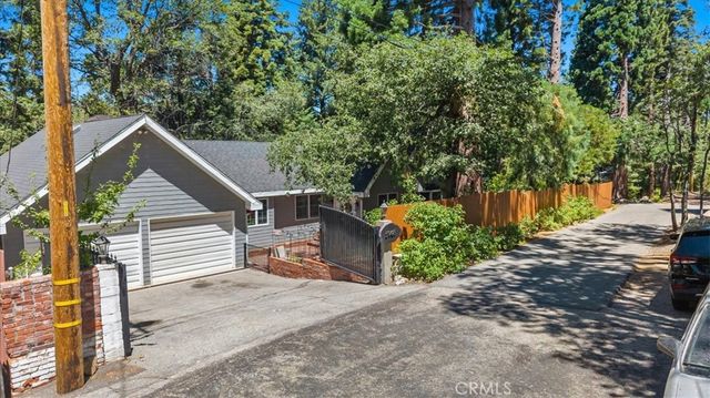 5998 Pine Avenue, Angelus Oaks, CA 92305
