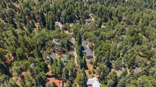 5998 Pine Avenue, Angelus Oaks, CA 92305