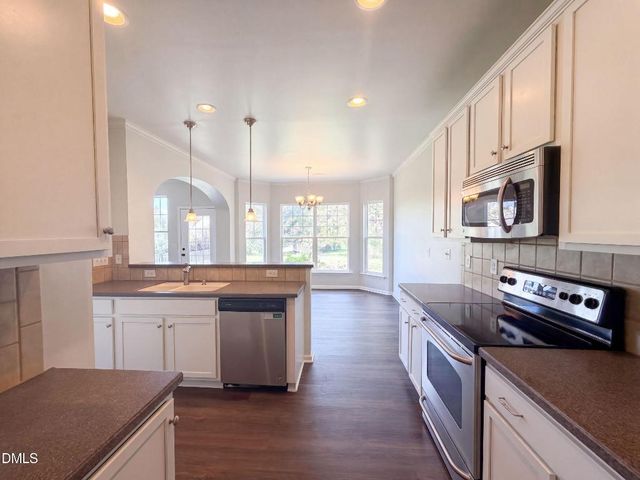 2003 Woodsdale Drive, Durham, NC 27703