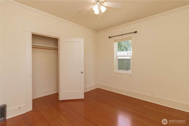 617 Burnett Avenue S, Renton, WA 98057