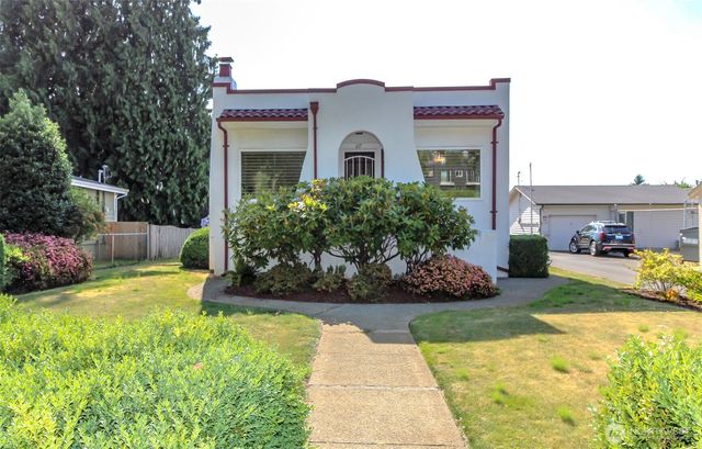 617 Burnett Avenue S, Renton, WA 98057