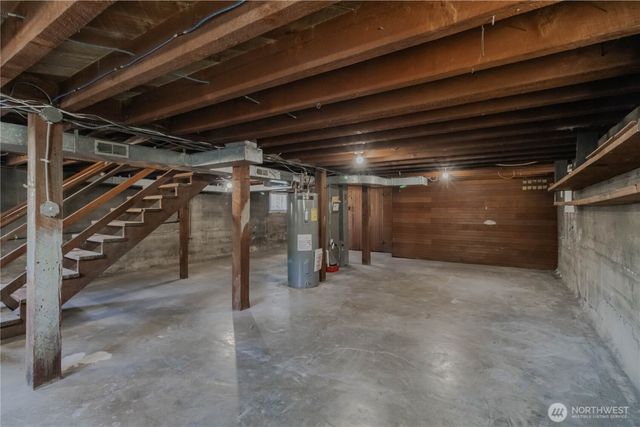 617 Burnett Avenue S, Renton, WA 98057