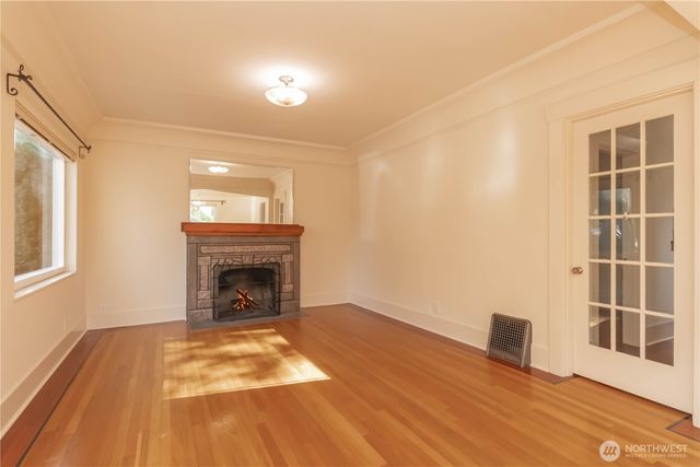 617 Burnett Avenue S, Renton, WA 98057