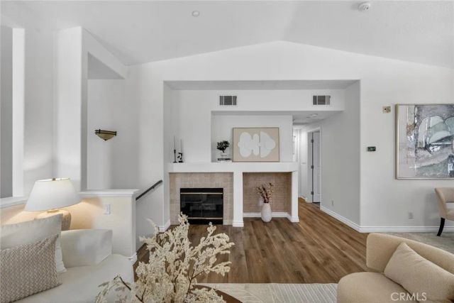 2212 Crescent Oak, Irvine, CA 92618